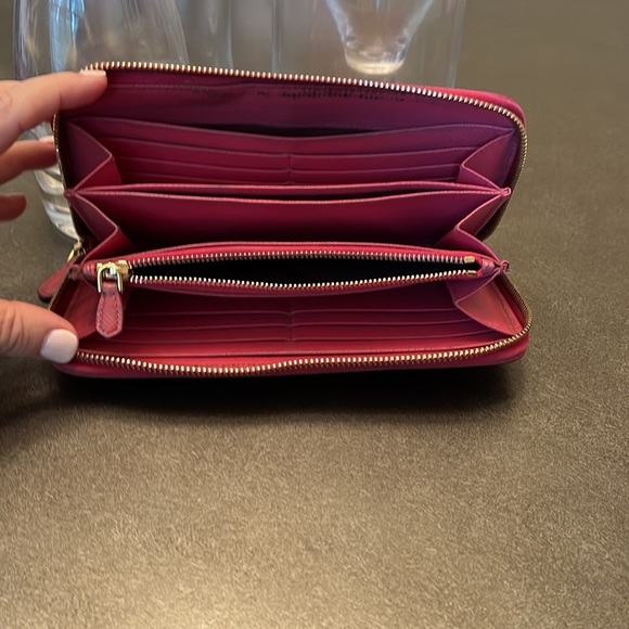 Authentic Prada Pink Wallet - Picture 7 of 15